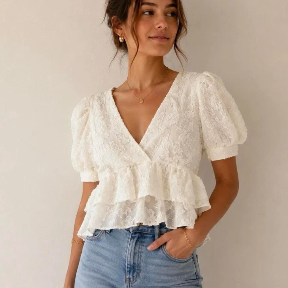 Zara Peplum Wrap Top Womens Size S White Excellent Floral Textured Puff Sleeve